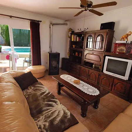 וילה Bugamvilla - Deniasol *